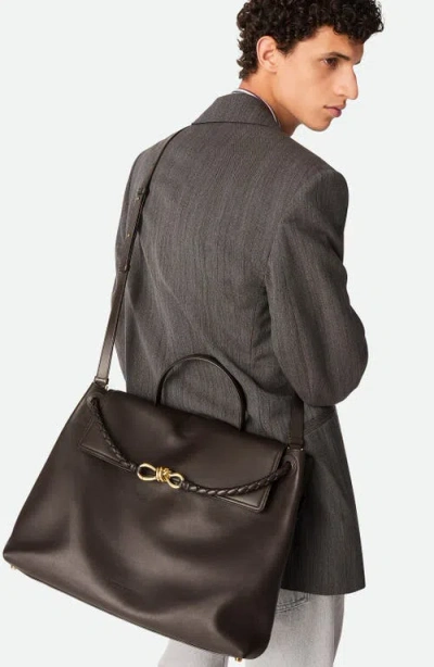 Bottega Veneta Andiamo Large Leather Top-handle Bag In Fondant-m Brass