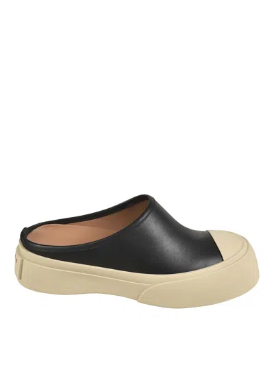 Marni Closed Toe Platform Sneakers With Contrasting Sole In Black
