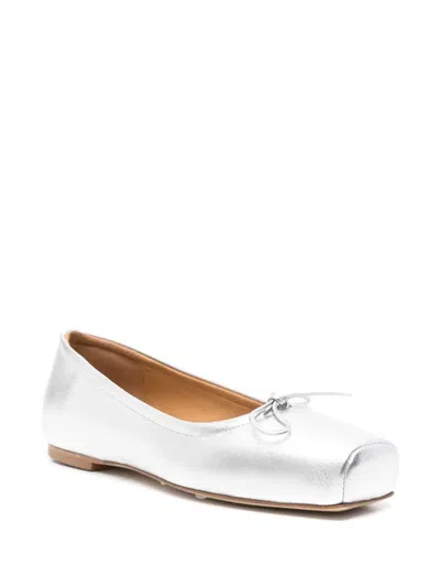 Aeyde Gabriella Laminated Nappa Leather In Silver