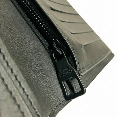 Pre-owned Louis Vuitton Black Leather Long Wallet (bi-fold) ()