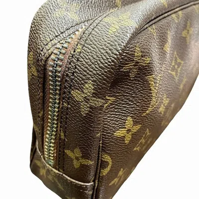 Pre-owned Louis Vuitton Brown Clutch Bag ()
