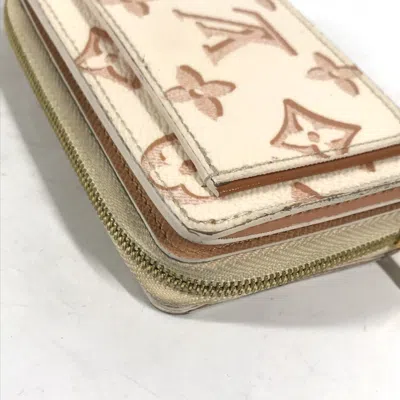 Pre-owned Louis Vuitton White Other Wallet (bi-fold) ()