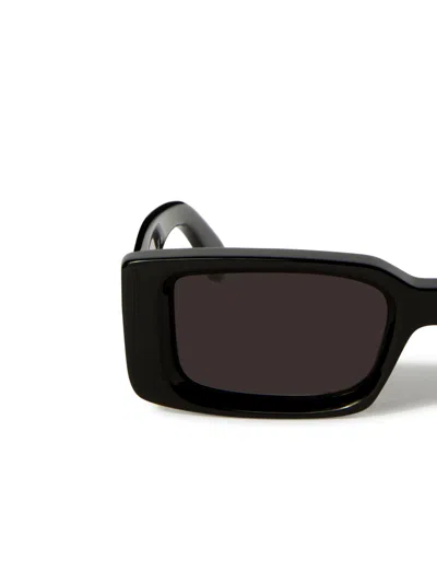 Off-white Sculpted Rectangle Sunglasses Uv Protection In Black