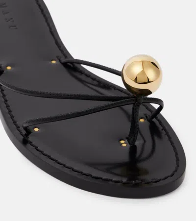 MALAWI缀饰皮革夹趾凉鞋