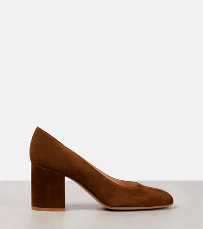 Gianvito Rossi Round-toe Block-heel Pumps In Brown Suede In Burgundy