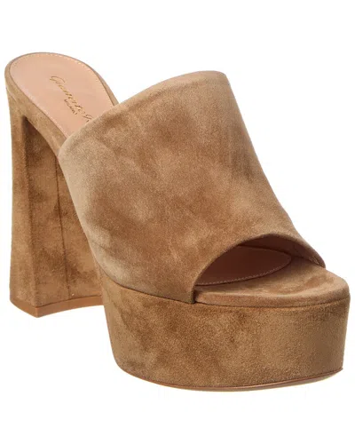 Gianvito Rossi Holly 70mm Platform Suede Sandal In Tan