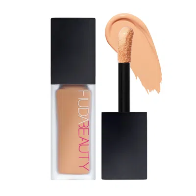 Huda Beauty Faux Filter Concealer Marmalade 3.3 In Marmalade 3.3b