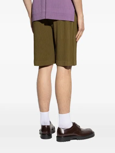 ISSEY MIYAKE PLISSÉ-EFFECT SHORTS 