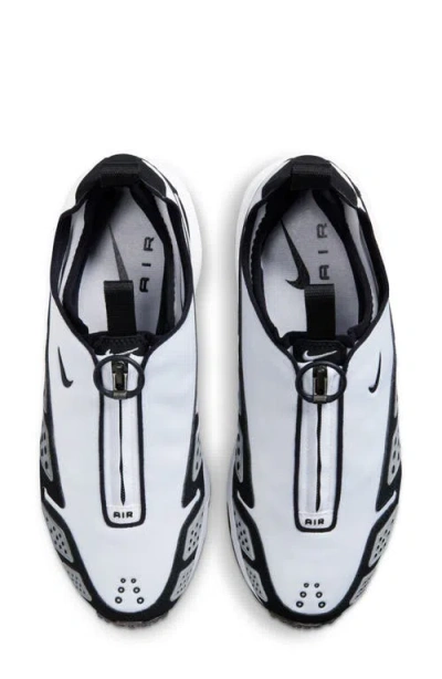 Nike Air Max Sndr Sneaker In Multi