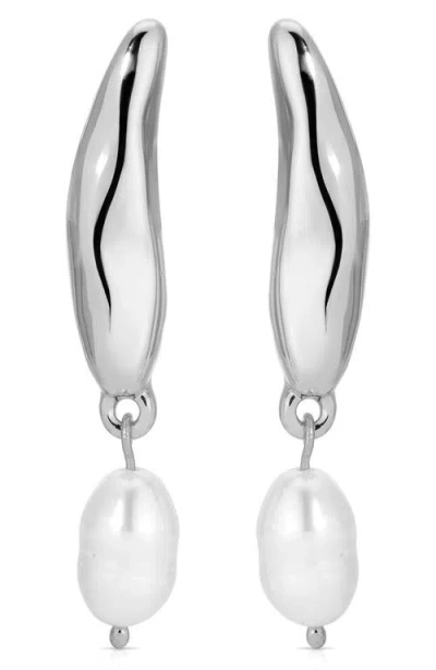 Ettika Liquid Luxe Cultured Freshwater Pearl Drop Earrings In Metallic