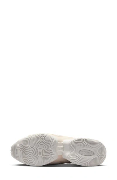 Nike Air Max Muse Se Sneaker In Neutral