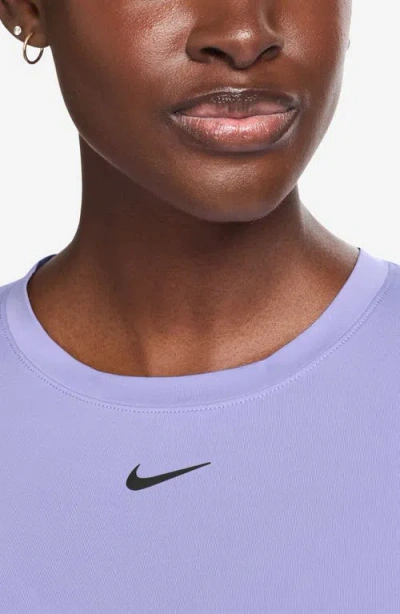 Nike One Classic Dri-fit Twist Front Top