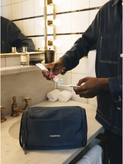 Augustnoa Dopp Kit