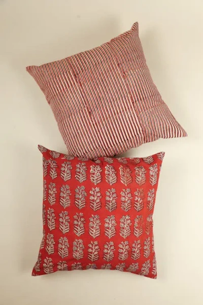 NINÉH NINÉH RED EMBER HAND BLOCK PRINT PILLOW 