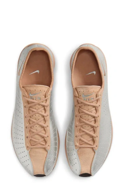 Nike Air Superfly Sneaker