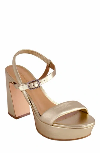 Bernardo Footwear Ventura Platform Sandal
