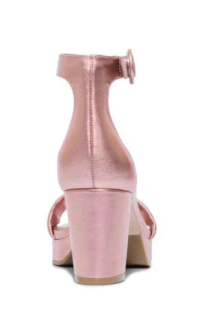 Bernardo Footwear Carla Platform Sandal