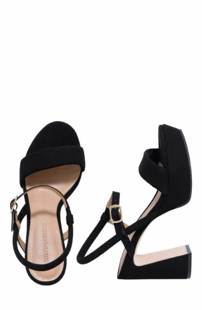 Bernardo Footwear Ventura Platform Sandal