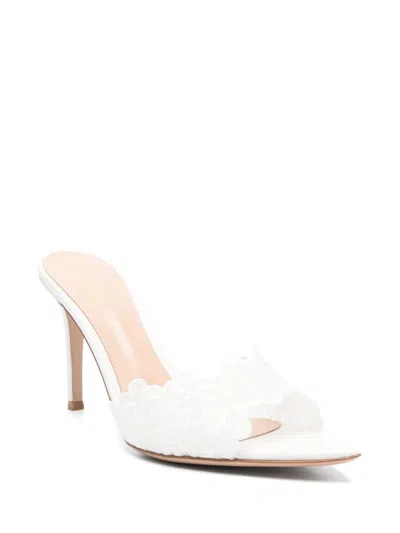 Gianvito Rossi 95mm Yvonne Mules In White