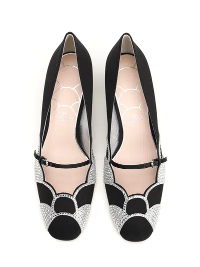 Valentino Garavani Women Black Fabric Bowow Pumps