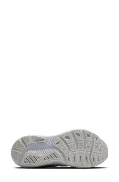 Brooks Ghost 17 Running Shoe