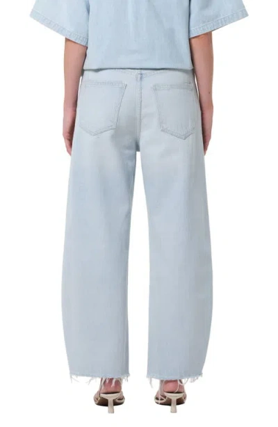 Agolde Low Curve Fray Rigid Mid-rise Barrel-leg Jeans In Light Wash