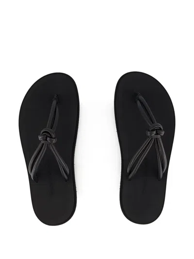 Emme Parsons Knot Pool Slides In Black