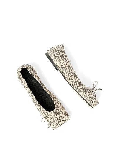 Jacquemus Woman Ballet Flats Light Grey Size 6 Leather In Gray