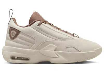 Pre-owned Jordan Max Aura 6 (women's) Sneakers In Legend Light Brown/archaeo Brown