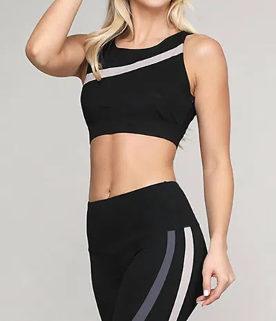 Yelete Curves Confidence Striped Workout Sports Bra In Gray/black