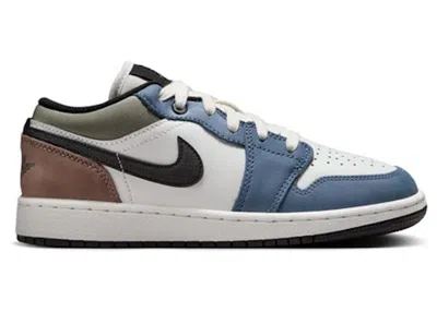 Pre-owned Jordan 1 Low Sneakers In Diffused Blue/jade Horizon/mink Brown