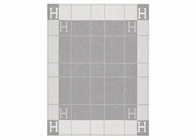 Pre-owned Hermes Avalon Iii Throw Blanket In Ecru/gris Clair