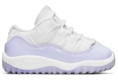 Pre-owned Jordan 11 Retro Low Sneakers In White/pure Violet