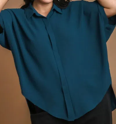UMGEE LOOSE-FIT BUTTON-UP BLOUSE IN DK TEAL 
