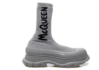 Pre-owned Alexander Mcqueen Men's  Graffiti Knit Tread Slick Boot Sneakers In Grey In Gray