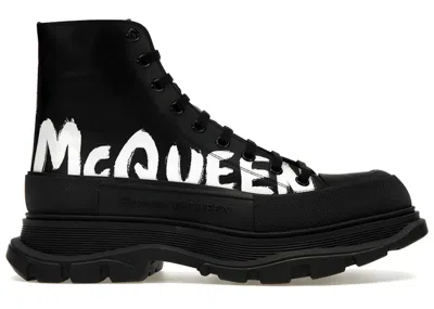Pre-owned Alexander Mcqueen Men's  Tread Slick Boot Leather Graffiti Sneakers In Black/white