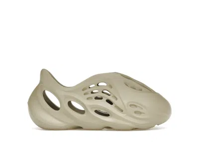 Pre-owned Adidas Originals Yeezy Foam Rnr (kids) Sneakers In Stone Salt