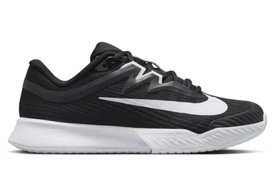 Pre-owned Nike Vapor Pro 3 Hc (women's) Sneakers In Black/white