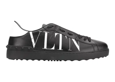Pre-owned Valentino Garavani Men's  Open Vltn Logo Sneakers In Black White In Multi