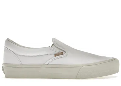 Pre-owned Vans Men's  Vault Og Slipon Lx Jjjjound Sneakers In White/beige