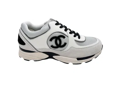 Pre-owned Chanel Women's  Cc Logo Trainer Leather Sneakers In White/silver/grey In Multi