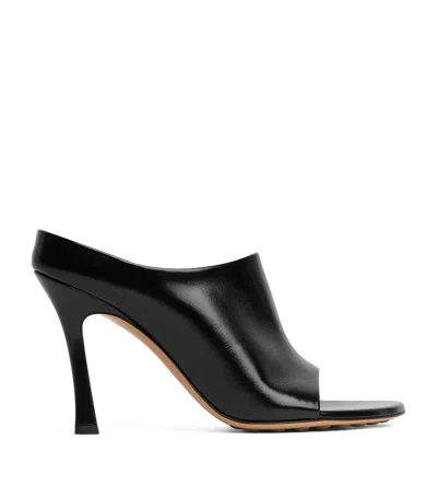 Bottega Veneta Rana Leather Mules In Black