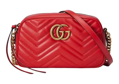 Pre-owned Gucci Women's  Gg Marmont Matelasse Small Shoulder Bag In Red