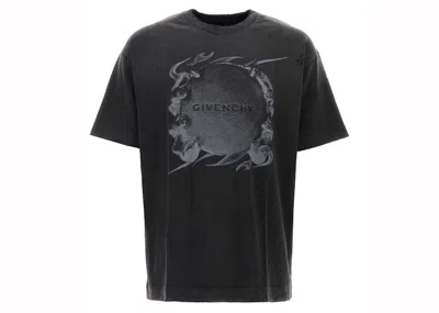 Pre-owned Givenchy Men's  Ring Artwork Print T-shirt In Black