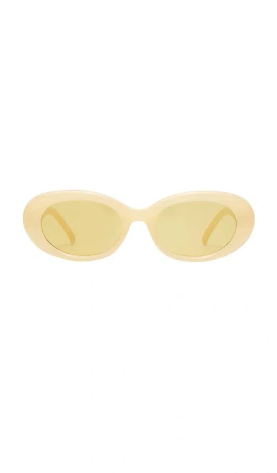 Aire Epsilon Sunglasses In White