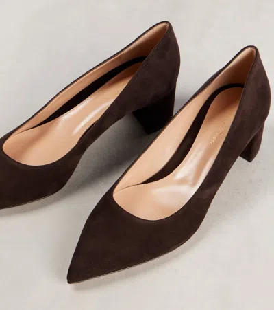 Gianvito Rossi Decollette Piper Pump In Soft Suede With Pointed Toe In Brown