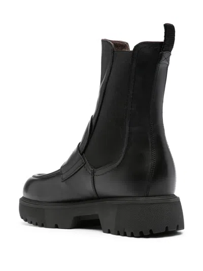 Nerogiardini Calf-length Leather Boots In Black