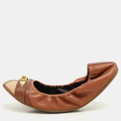 Pre-owned Burberry Brown Leather And Nova Check Coated Canvas Drayton Twistlock Scrunch Ballet Flats Size 37