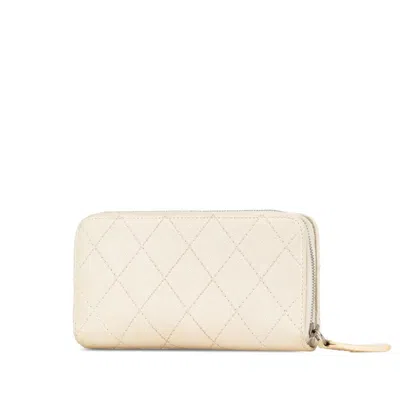 Pre-owned Chanel Beige Ivory Leather Long Wallet (bi-fold) () In Multi