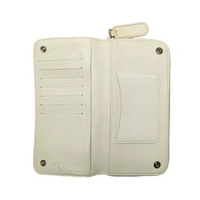 Pre-owned Chanel Beige Ivory Leather Long Wallet (bi-fold) () In Multi